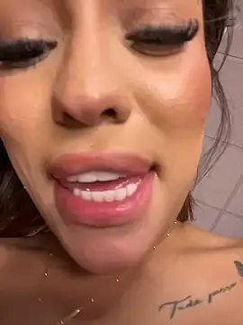 Stripchat Adult Video Chat of MystiqueXXX