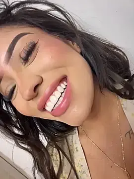 Stripchat Sex Chat of MystiqueXXX