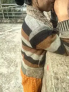 Stripchat Adult Webcam of COUPLLE_VILLAGE