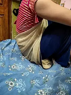 Stripchat Live Sex of COUPLLE_VILLAGE