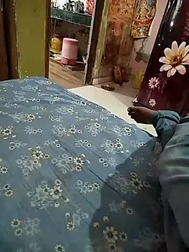 Stripchat Free Porn Cam of COUPLLE_VILLAGE