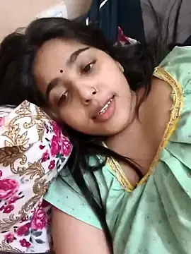 Stripchat Adult Video Chat of Cute-Simmi69
