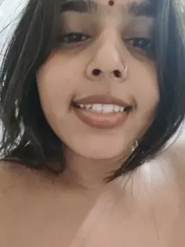 Stripchat Watch Live Sex Cams of Cute-Simmi69