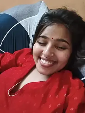 Stripchat Adult Webcam of Cute-Simmi69