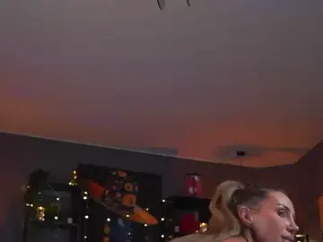 Stripchat Watch Live Sex Cams of Evelyn_Evyyy