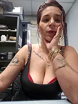 Stripchat Sex Cam of Sarajaymicorazon088