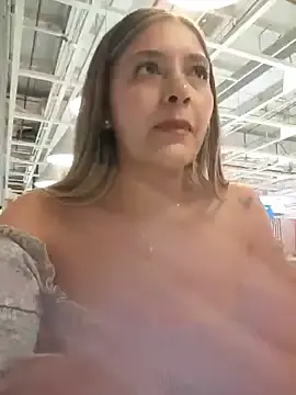 Stripchat Watch Live Sex Cams of alana_69