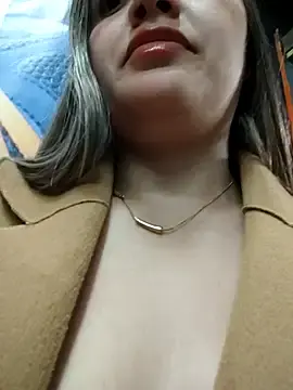 Stripchat Live Sex Cam of alana_69