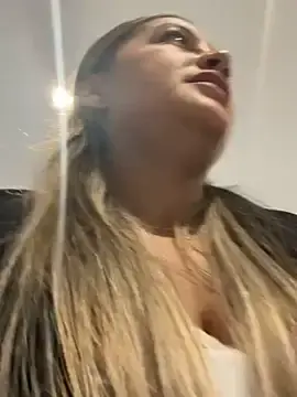 Stripchat Live Sex of alana_69