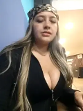 Stripchat Adult Webcam of alana_69