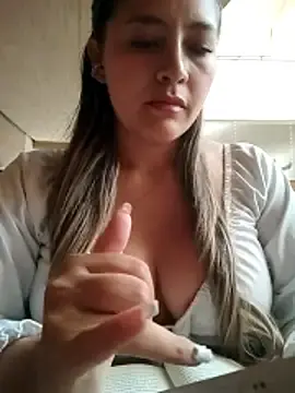 Stripchat Nude Webcam of alana_69