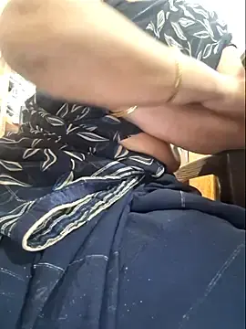 Stripchat Adult Video Chat of indianhotwife639