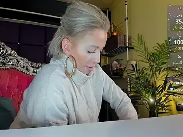 Stripchat Free Porn Cam of spicyxmilf