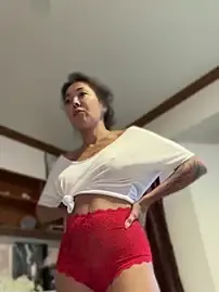Stripchat Watch Live Sex Cams of NoirElysia