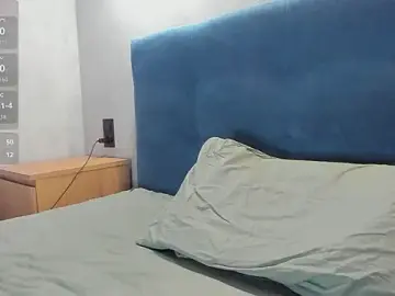 Stripchat Watch Live Sex Cams of FrankyRein