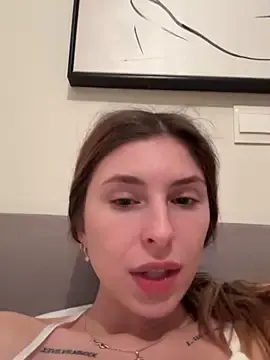 Stripchat Live Sex Cam of emma05