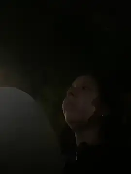 Stripchat Sex Cam of royalgirls_x