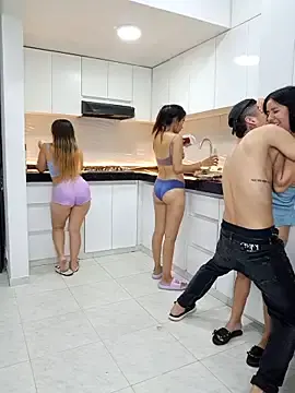 Stripchat Best Webcam of royalgirls_x