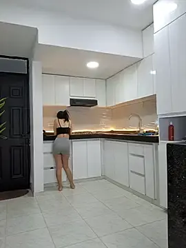Stripchat Live Sex Cam of royalgirls_x