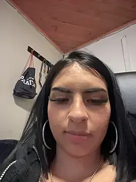 Stripchat Sex Cam of Hilary_pinkk