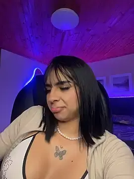 Stripchat Watch Live Sex Cams of Hilary_pinkk