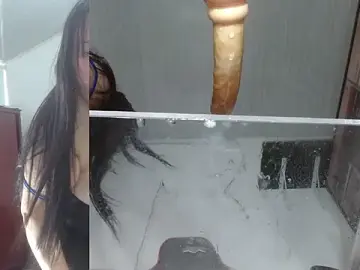 Stripchat Free Porn Cam of sammyEvans__