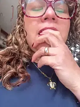 Stripchat Live Sex of ROSALIASEXSHOP