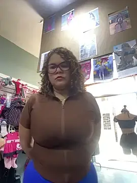 Stripchat Live Porn of ROSALIASEXSHOP