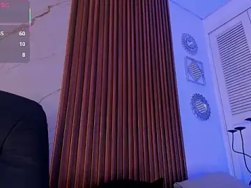 Stripchat Live Sex of Emiilycollins