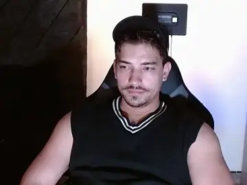 Stripchat Adult Video Chat of Ian_Daviz