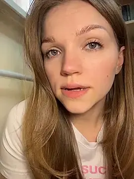 Stripchat Free Live Porn of StreetSquirt