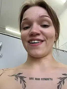 Stripchat Sex Chat of StreetSquirt