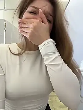 Stripchat Live Sex of StreetSquirt