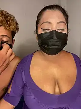 Stripchat Free Porn Cam of _Cute_ariana_