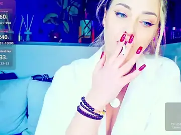 Stripchat Nude Webcam of _JuliaSpace_