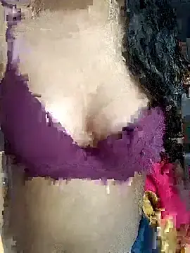 Stripchat Live Sex Cam of riyaroy9999