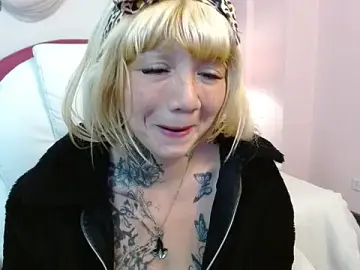 Stripchat Nude Webcam of Andre_Vixen