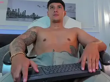 Stripchat Adult Webcam of Damian23__