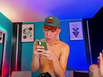 Stripchat Sex Cam of Marcus_and_Tony