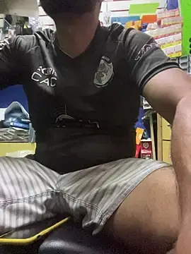 Stripchat Live Sex Cam of Sheik_z_o