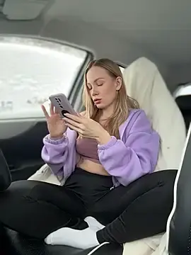 Stripchat Sex Cam of LavenderHot