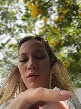 Stripchat Adult Webcam of LavenderHot