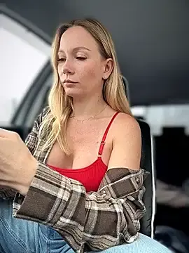 Stripchat Free Live Porn of LavenderHot