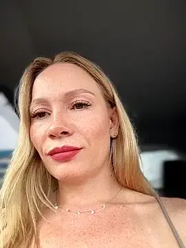 Stripchat Free Live Porn of LavenderHot
