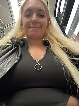 Stripchat Nude Webcam of Milkyy_wway