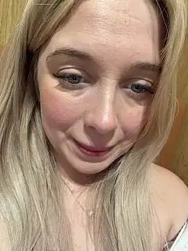 Stripchat Nude Webcam of CherryAuroraa