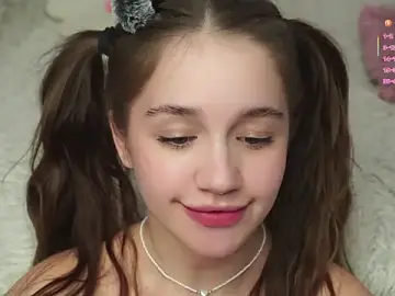 Stripchat Sex Cam of AmiLewis