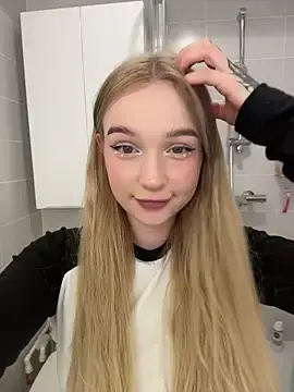 Stripchat Watch Live Sex Cams of Baby_Tiny