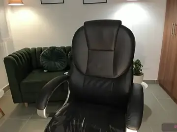 Stripchat Free Porn Cam of alessia_will