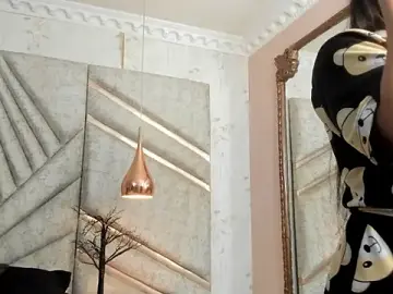 Stripchat Sex Cam of CloheBell